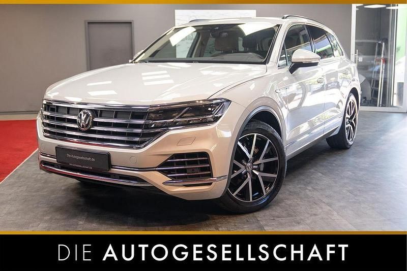 Beige Gebraucht 2020 VW Touareg Atmosphere SUV | 46.990 € (Fairer Preis) - Bild 1/2