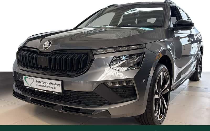 Grau Neu 2025 Skoda Kamiq Monte Carlo SUV | 36.370 € (Teuer) - Bild 1/4