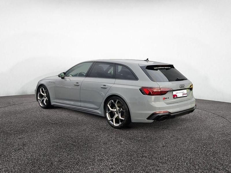 Gebraucht Audi RS4 Ambiente 470 PS (345 kW) 2025 Nardograu Kombi