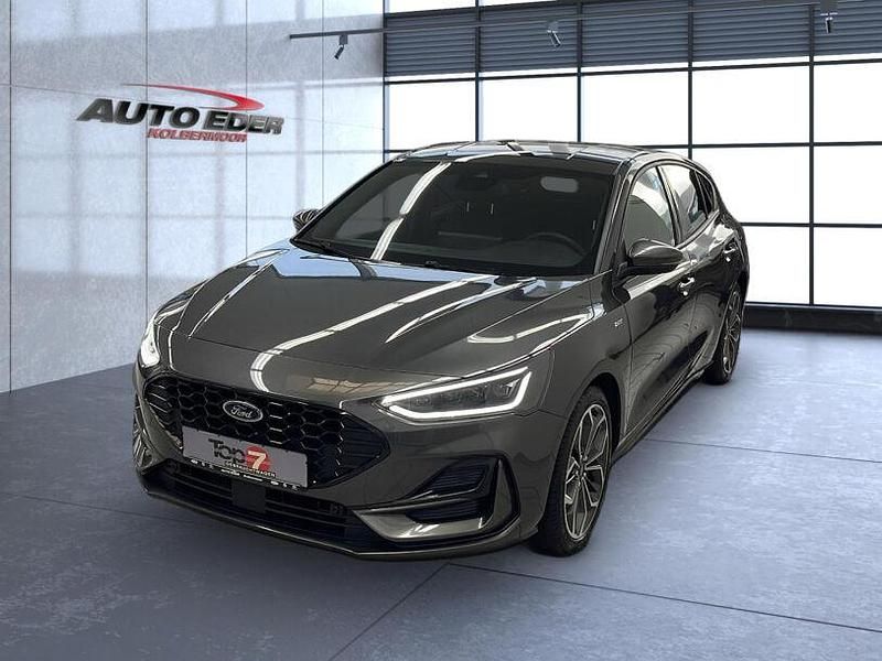 Gebraucht Ford Focus ST-Line X 155 PS (114 kW) 2023 Grau Limousine