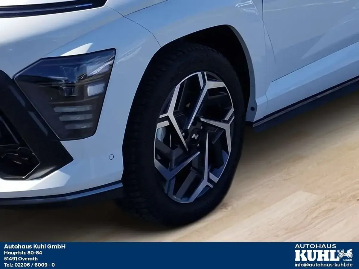 Gebraucht Hyundai Kona N Line 199 PS (146 kW) 2023 Serenity white SUV
