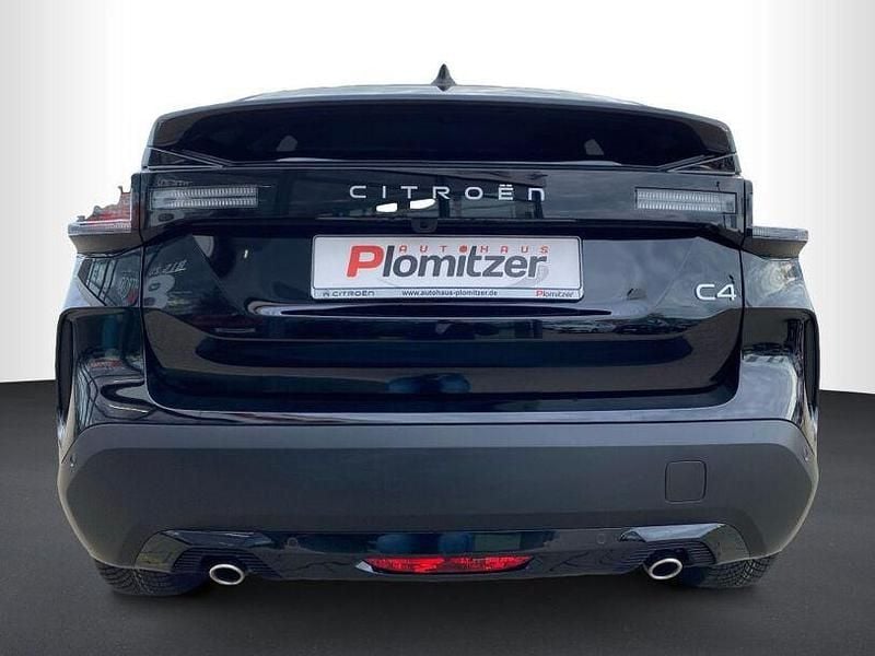 Neu Citroën C4 PureTech 131 PS (96 kW) 2025 Perlaneraschwarz metallic Limousine