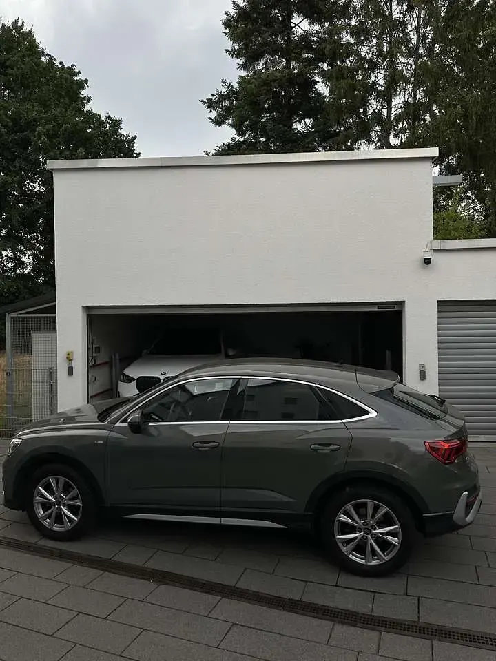 Gebraucht Audi Q3 150 PS (110 kW) 2024 Grau SUV