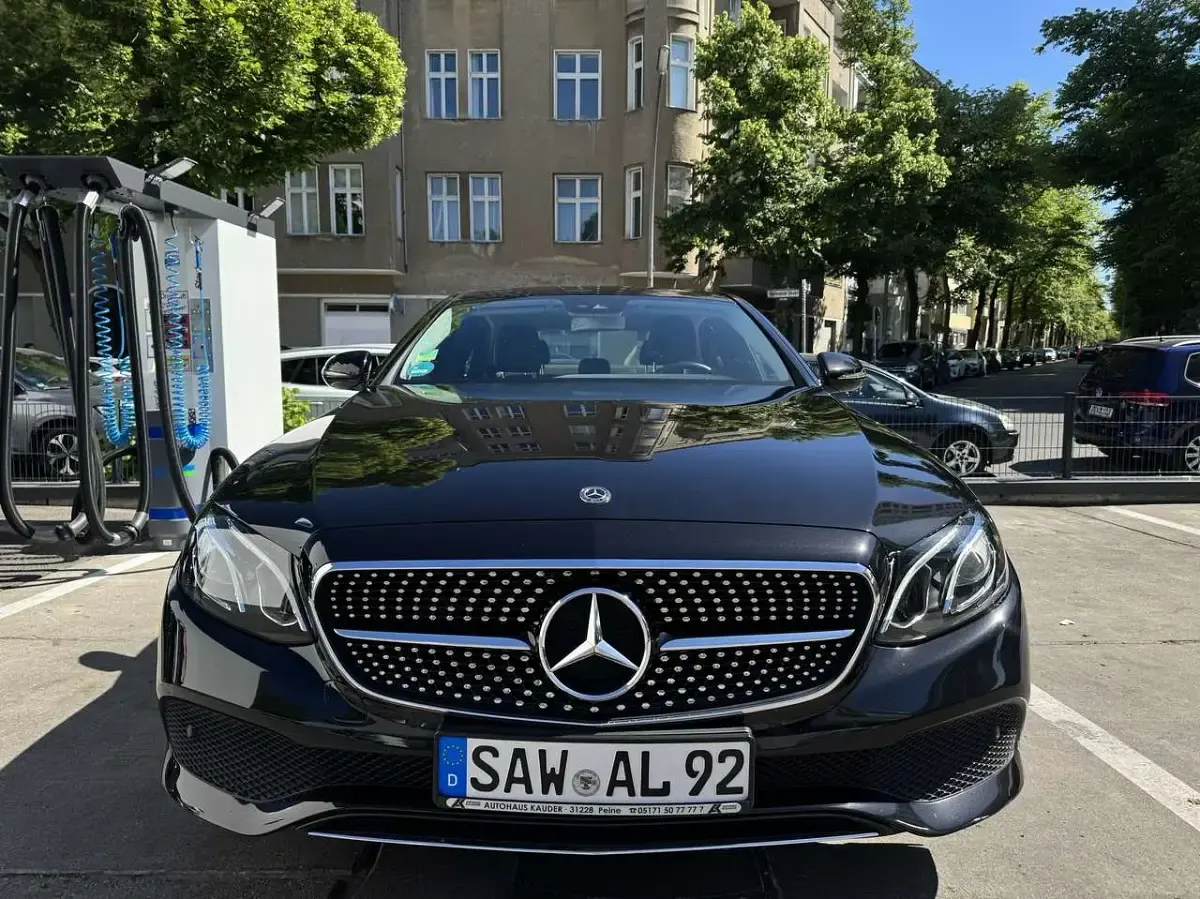 Gebraucht Mercedes E200 184 PS (135 kW) 2017 Limousine