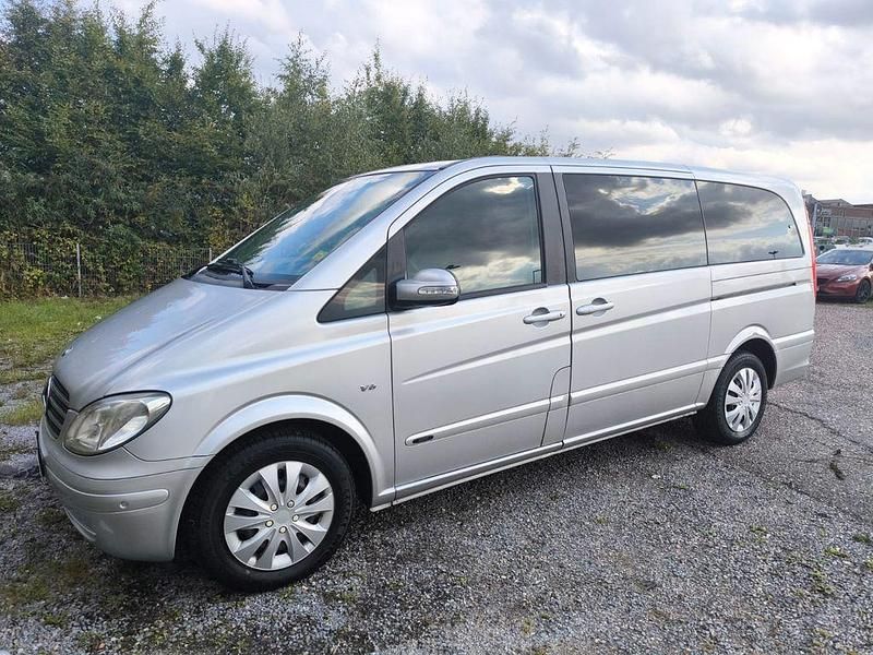 Silber Gebraucht 2008 Mercedes Viano Van / Kleinbus | 17.900 € (Etwas zu teuer) - Bild 1/4