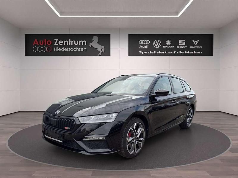 Black magic pearlescent Gebraucht 2022 Skoda Octavia RS Kombi | 28.970 € (Fairer Preis) - Bild 1/4
