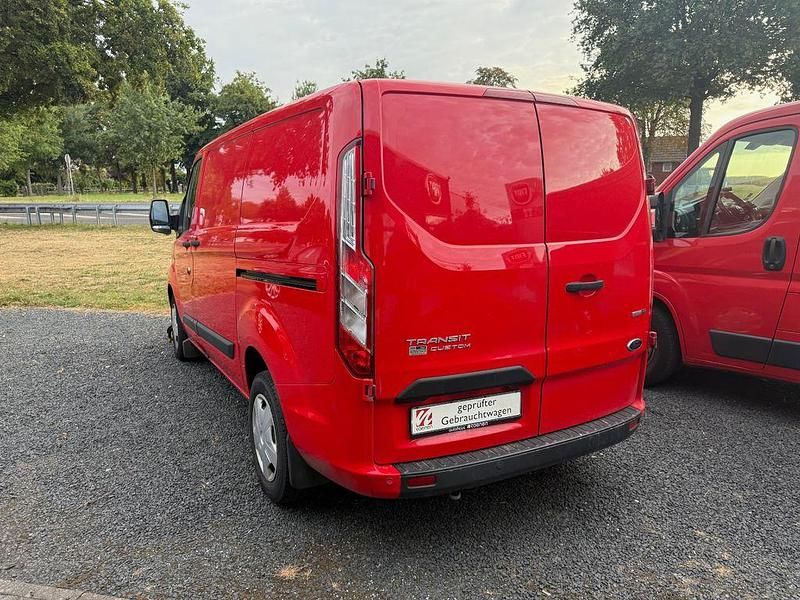 Gebraucht Ford Transit Custom Trend 170 PS (125 kW) 2022 Rot Limousine