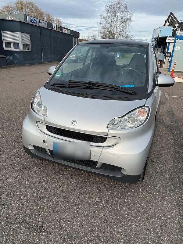 Gebraucht Smart ForTwo Coupé 71 PS (52 kW) 2011 Weiß Coupé