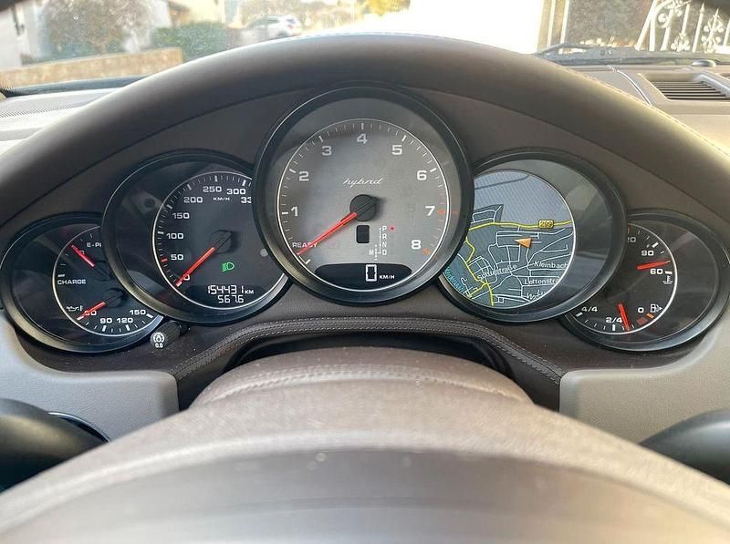 Gebraucht Porsche Panamera 333 PS (244 kW) 2012 Blau Kleinwagen