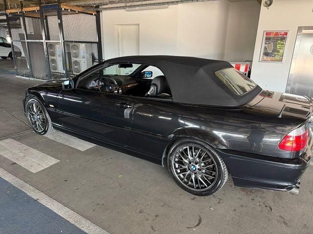Second-hand BMW 330 Performance 231 CP (169 kW) 2000 Negru Cabrio