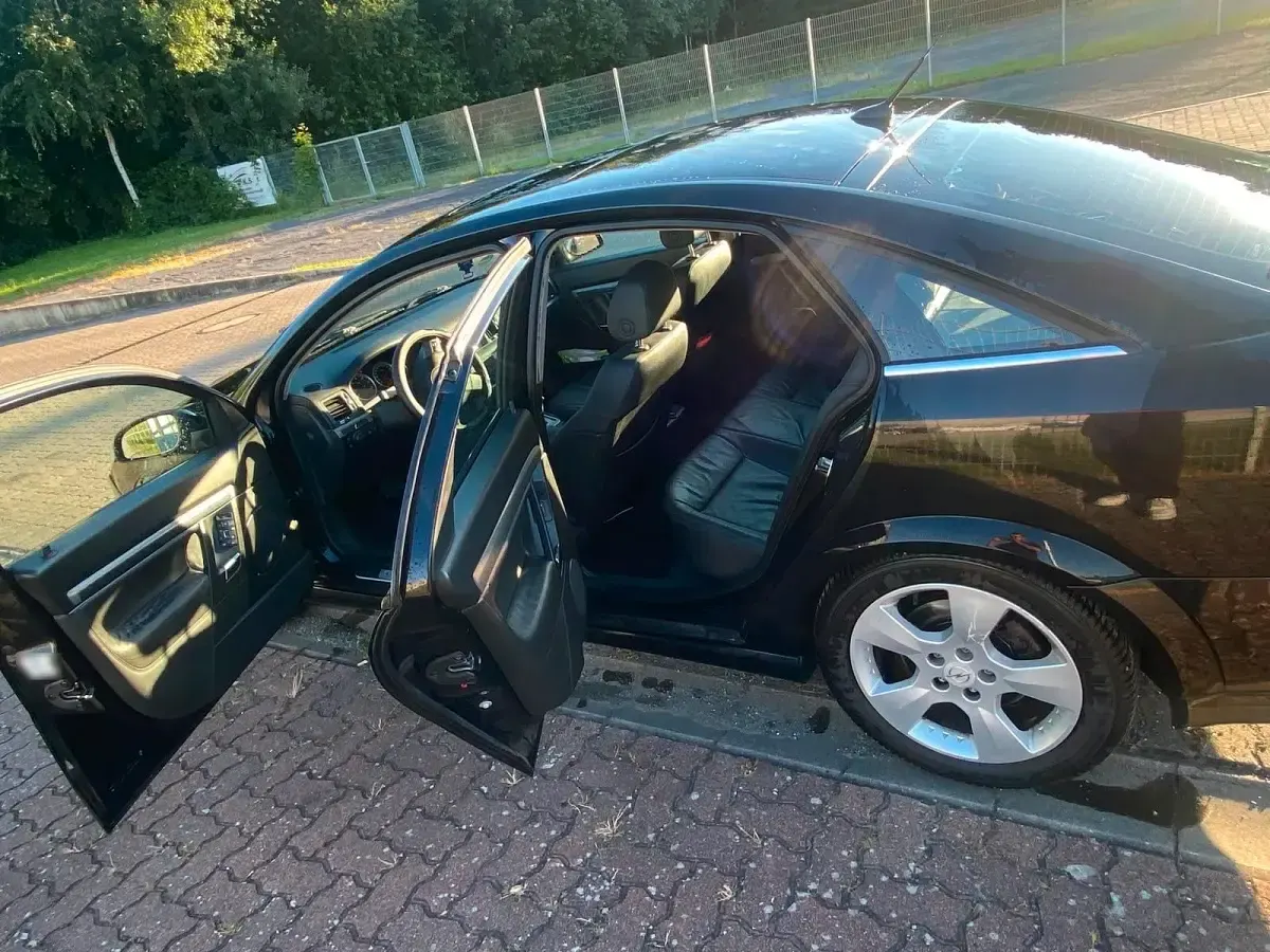 Gebraucht Opel Vectra 184 PS (135 kW) 2007 Schwarz Limousine