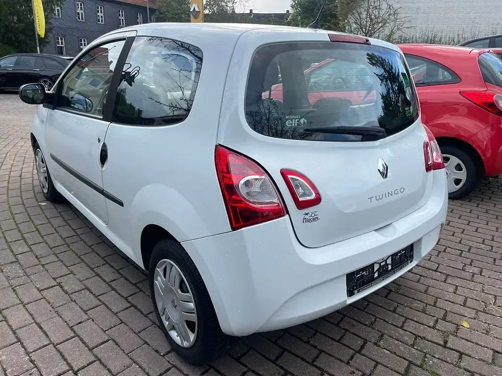 Gebraucht Renault Twingo Expression 75 PS (55 kW) 2015 Weiß Kleinwagen