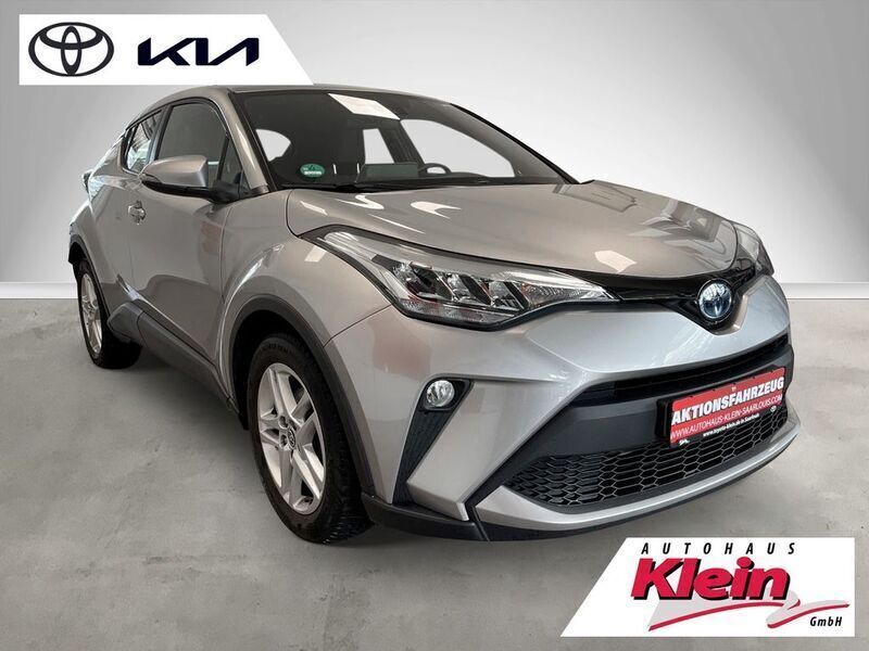Shimmeringsilber metallic Gebraucht 2023 Toyota C-HR Basis SUV | 22.960 € (Superpreis) - Bild 1/4