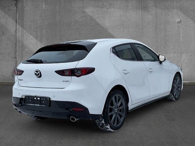 Gebraucht Mazda 3 Selection 122 PS (89 kW) 2021 Arctic white Limousine