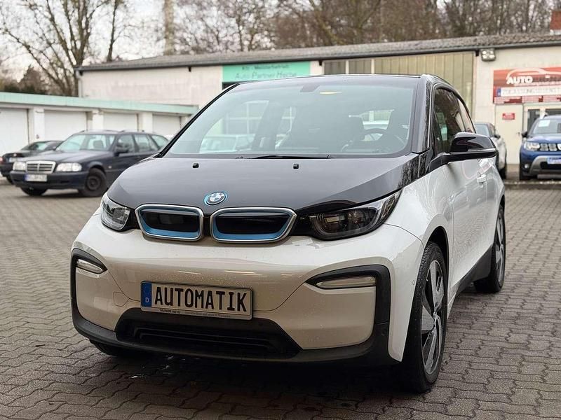 Gebraucht BMW i3 75 kW (102 PS) 2021 Capparisweissakzent iblau Kleinwagen