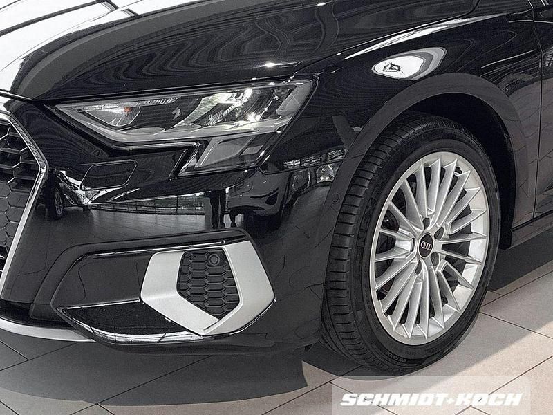 Gebraucht Audi A3 Advanced 110 PS (80 kW) 2022 Schwarz Limousine