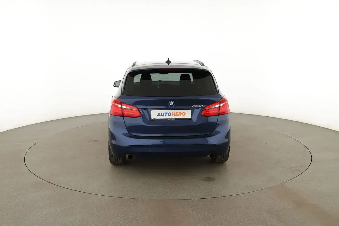 Gebraucht BMW 220 Active Tourer Advantage 192 PS (141 kW) 2017 Blau Van / Kleinbus