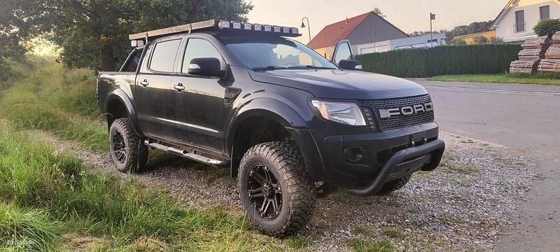 Schwarz Gebraucht 2015 Ford Ranger Wildtrack Abholung | 16.000 € (Guter Preis) - Bild 1/4