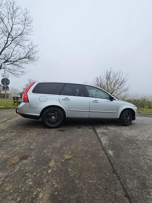 Gebraucht Volvo V50 101 PS (74 kW) 2008 Silber Kombi