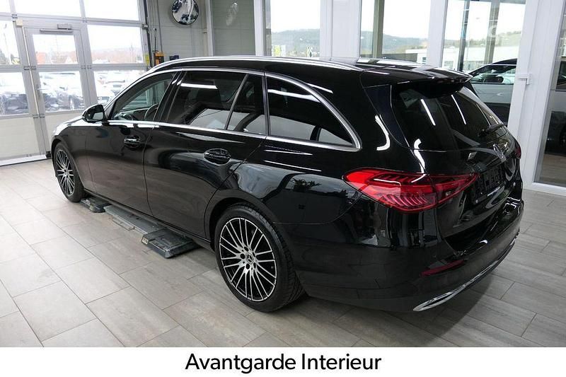 Gebraucht Mercedes C180 Avantgarde 170 PS (125 kW) 2023 Schwarz Limousine