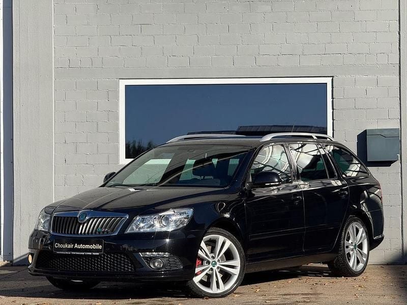 Schwarz Gebraucht 2011 Skoda Octavia RS Kombi | 8.900 € (Superpreis) - Bild 1/4