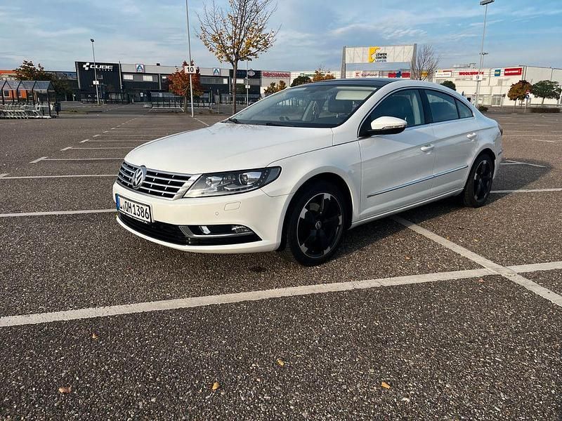 Weiß Gebraucht 2018 VW CC Black Edition Limousine | 19.600 € (Etwas zu teuer) - Bild 1/4