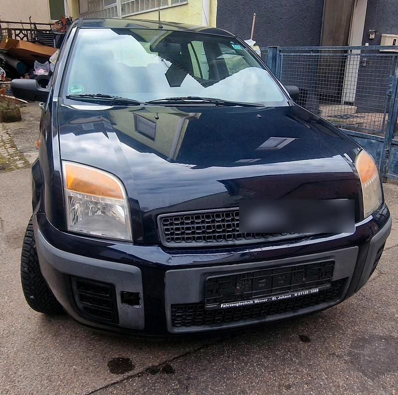 Silber Gebraucht 2007 Ford Fusion Kombi | 1.750 € (Guter Preis) - Bild 1/4