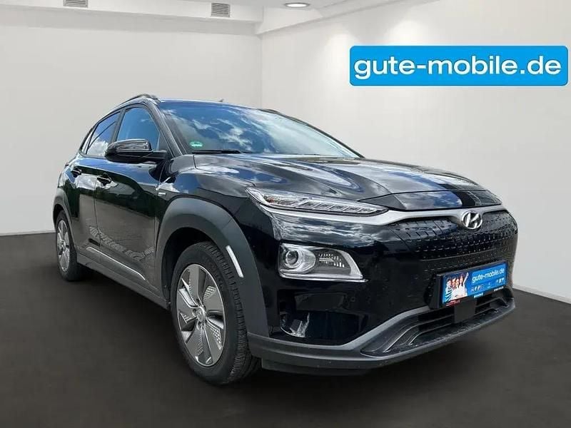 Gebraucht Hyundai Kona Style 150 kW (204 PS) 2021 Schwarz SUV