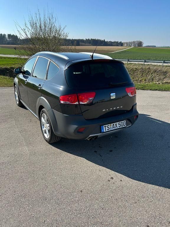 Gebraucht Seat Altea XL 140 PS (102 kW) 2011 Schwarz Van / Kleinbus