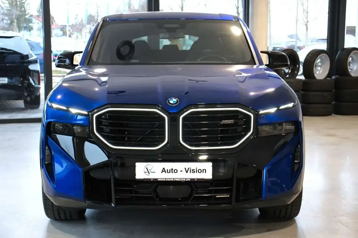 Używany BMW XM Performance 653 KM (480 kW) 2023 Niebieski SUV