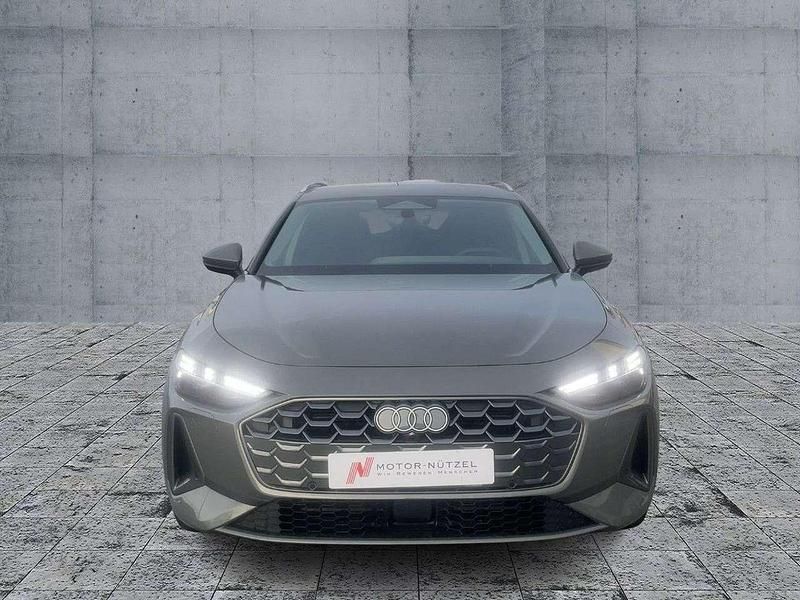 Gebraucht Audi A5 Sport 204 PS (150 kW) 2025 Chronosgrau metallic Kombi