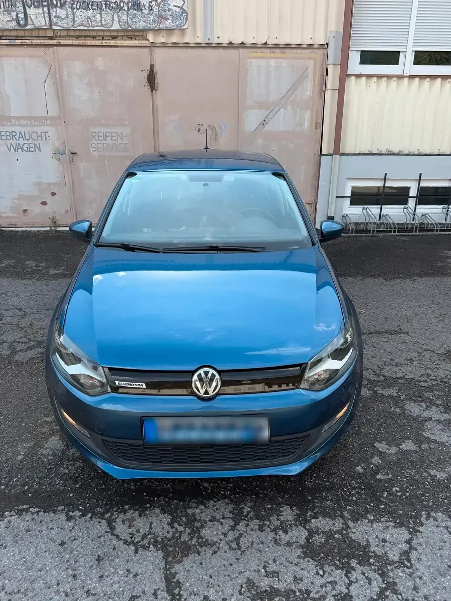 Gebraucht VW Polo 75 PS (55 kW) 2015 Blau Kleinwagen