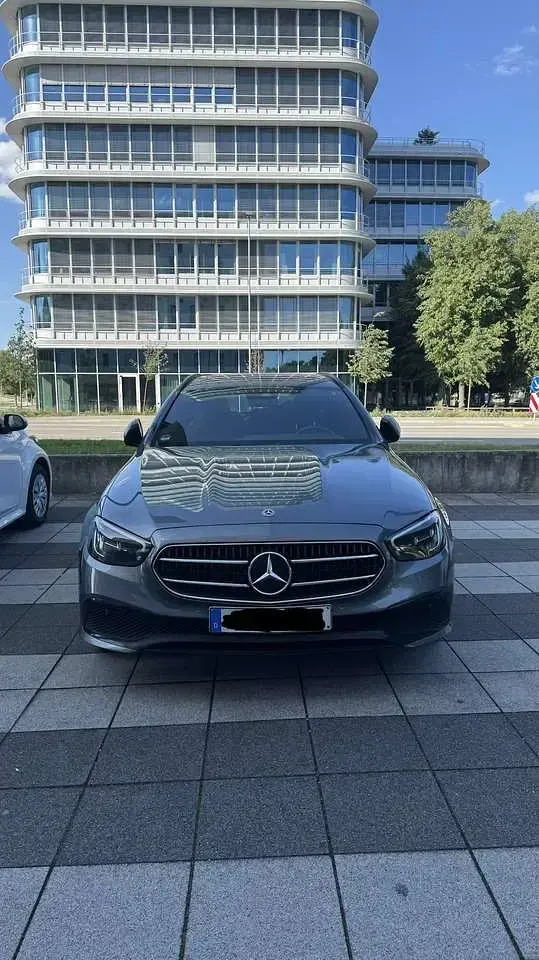 Gebraucht Mercedes E300 258 PS (189 kW) 2020 Grau Kombi