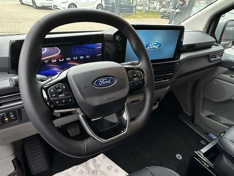 Neu Ford Tourneo Titanium 170 PS (125 kW) 2025 Grau Van / Kleinbus