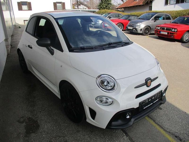 Gebraucht Abarth 595 165 PS (121 kW) 2024 Gara weiß Kleinwagen