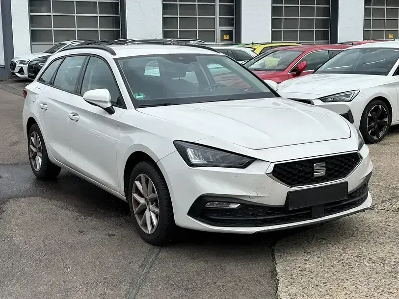 Gebraucht Seat Leon ST Style 150 PS (110 kW) 2021 "candy" weiss Kombi