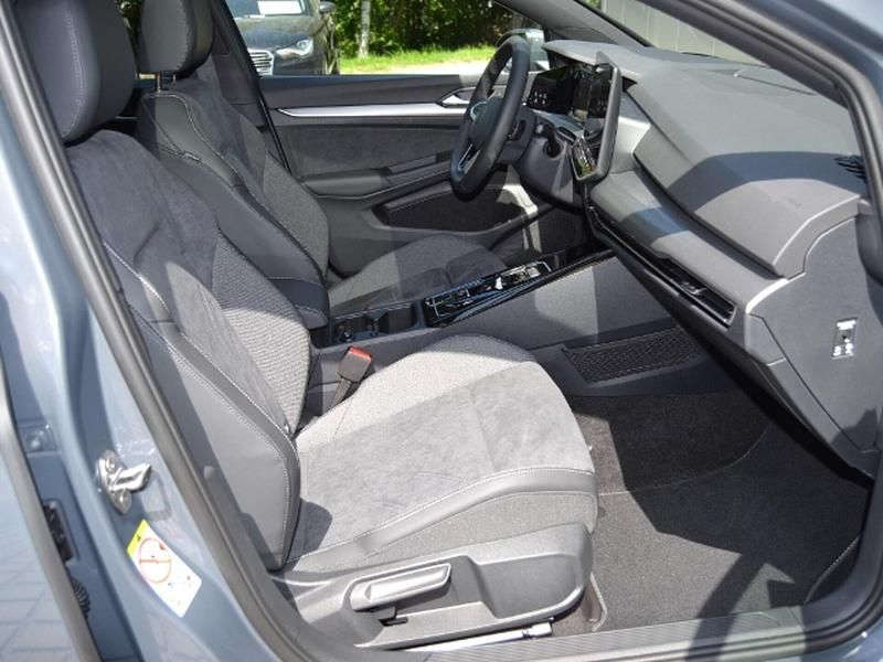 Gebraucht VW Golf VIII Style 150 PS (110 kW) 2024