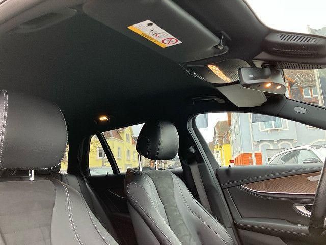 Gebraucht Mercedes E300 306 PS (225 kW) 2022