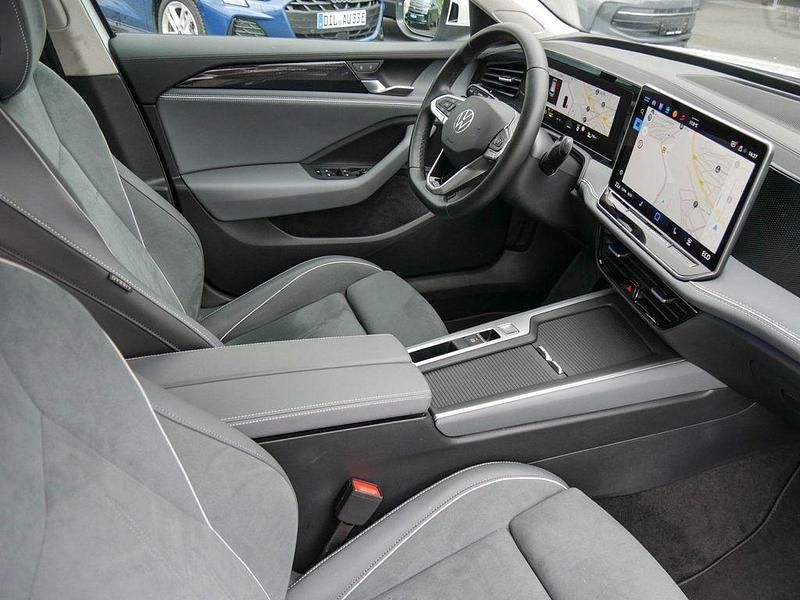 Gebraucht VW Passat Business 150 PS (110 kW) 2024 Weiß Kombi