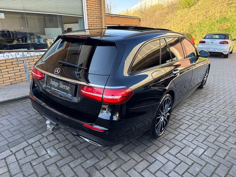 Gebraucht Mercedes E400 AMG 333 PS (244 kW) 2018 Schwarz Kombi