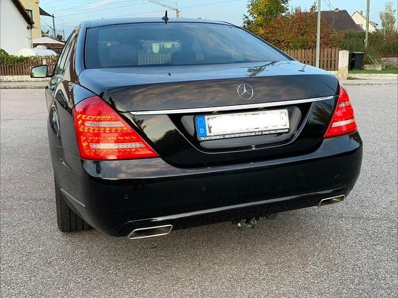 Gebraucht Mercedes S350 258 PS (189 kW) 2011 Schwarz Limousine