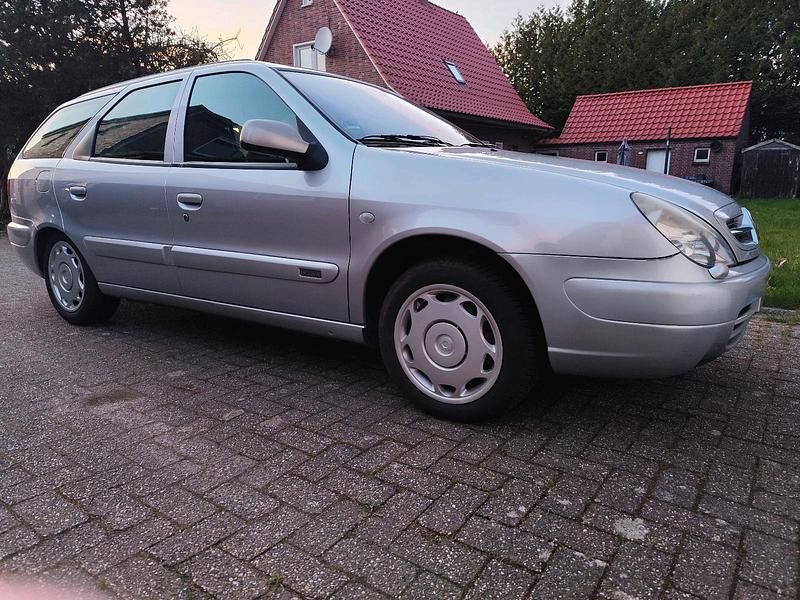 Gebraucht Citroën Xsara 104 PS (76 kW) 2002 Silber Kombi