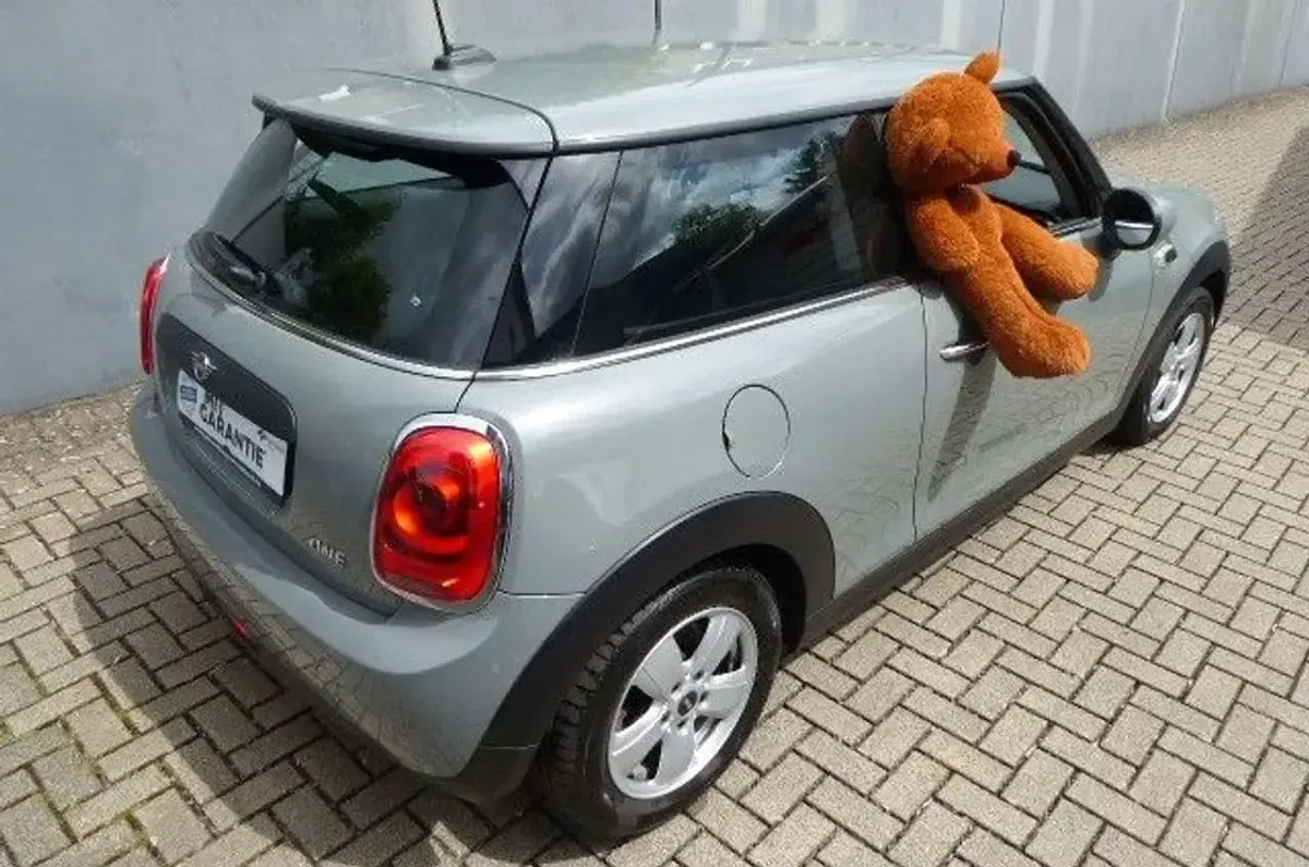 Gebraucht Mini ONE 75 PS (55 kW) 2019 Grau Kleinwagen