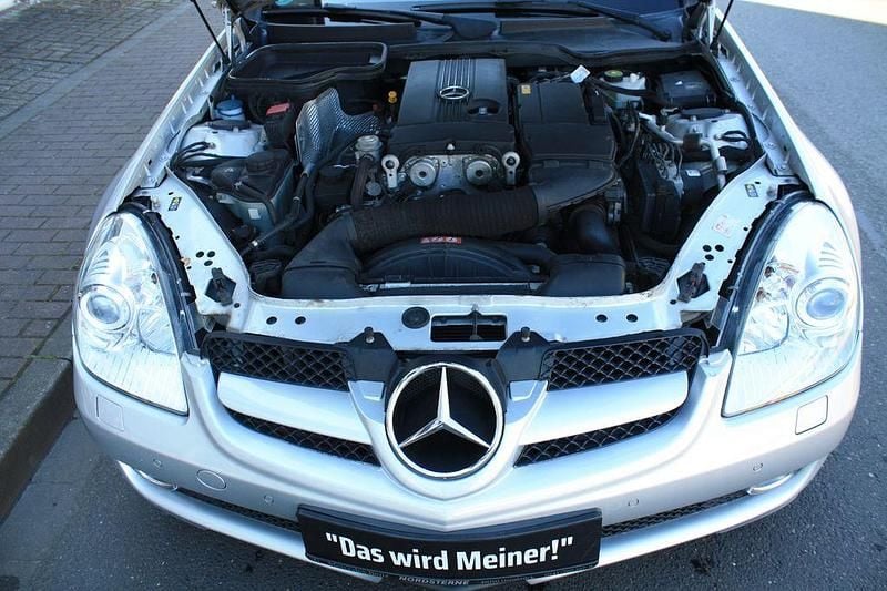 Gebraucht Mercedes SLK200 184 PS (135 kW) 2010 Silber Cabrio