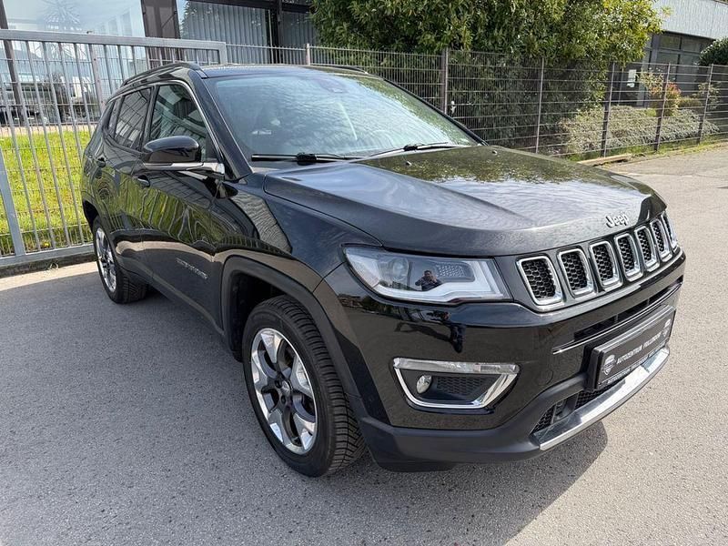 Gebraucht Jeep Compass Limited 170 PS (125 kW) 2019 Schwarz SUV