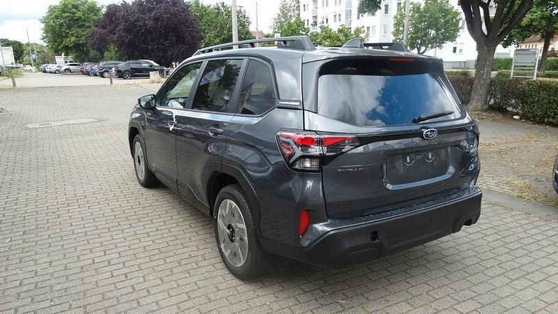 Neu Subaru Forester Exclusive+ 136 PS (100 kW) 2025 Schwarz SUV