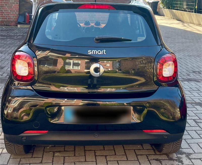 Gebraucht Smart ForFour Passion 71 PS (52 kW) 2015 Schwarz Kleinwagen
