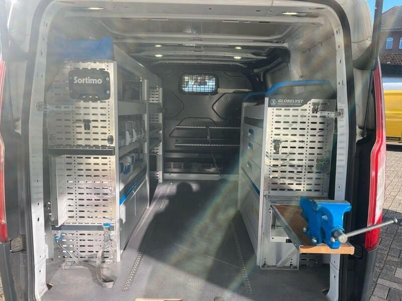 Weiß Gebraucht 2016 Ford Transit Custom Van / Kleinbus | 9.900 € (Teuer) - Bild 1/4