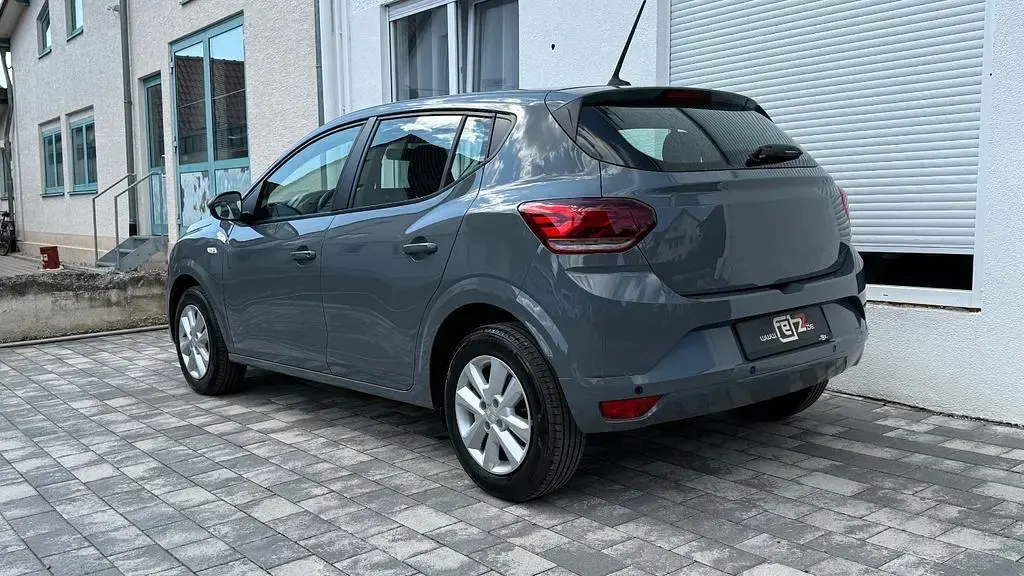 Brugt Dacia Sandero 91 HK (66 kW) 2024 Grå Sedan