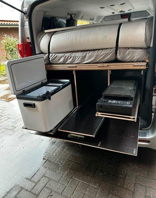 Second-hand Citroën Jumpy 163 CP (119 kW) 2015 Argintiu Monovolum